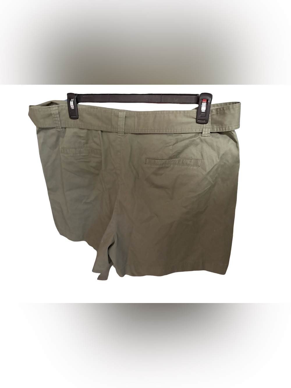 Universal Threads Shorts - Picture 3 of 4